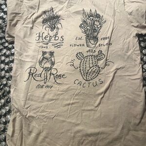 Women’s Botanic Shop Holland T-Shirt